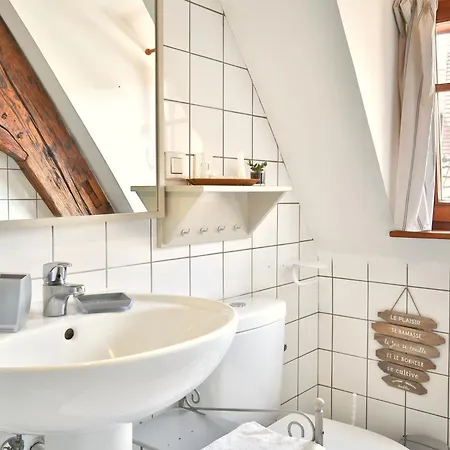 La Legende Des 2 Pierres Apartment