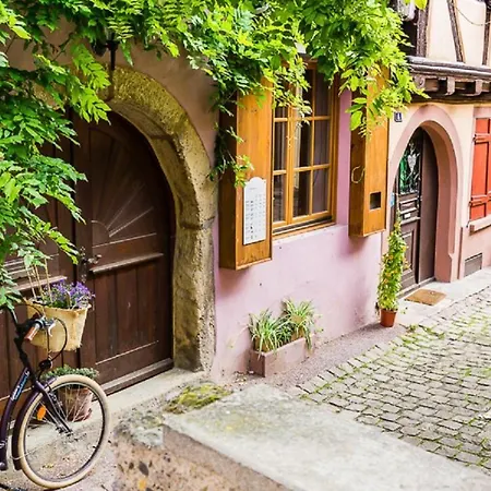 La Legende Des 2 Pierres Lejlighed